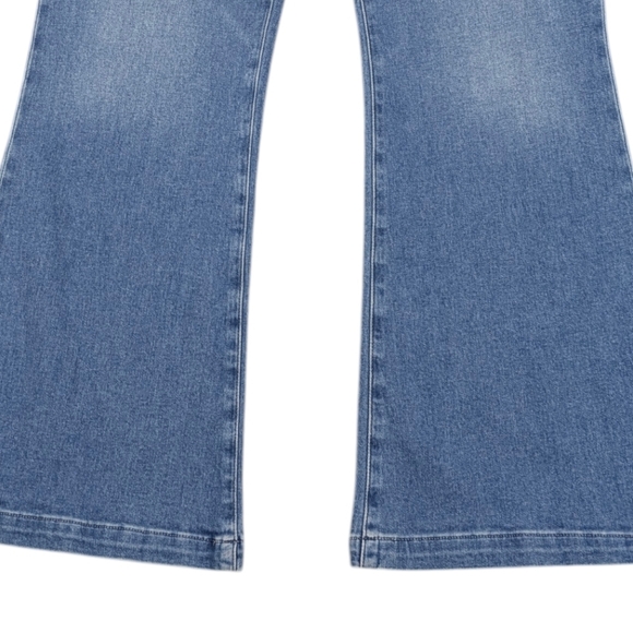 PAIGE Genevieve High Rise Flare Jeans Golden Years Wash $249 Size 32 J1738 - Picture 7 of 9